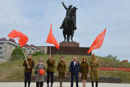Коммунисты Калмыкии широко отметили День Победы