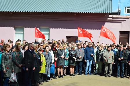 Лидер ивановских коммунистов Александр Бойков поздравил работников оборонных предприятий с приближающимся Днём Победы