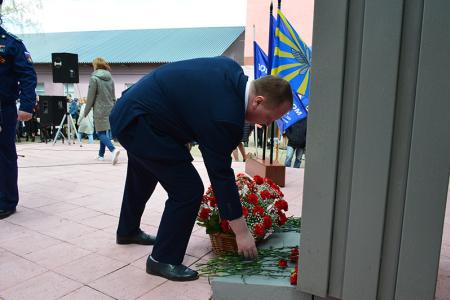 Лидер ивановских коммунистов Александр Бойков поздравил работников оборонных предприятий с приближающимся Днём Победы
