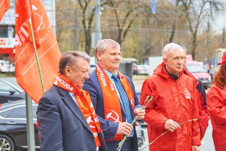 Нижегородские коммунисты встретили Первомай