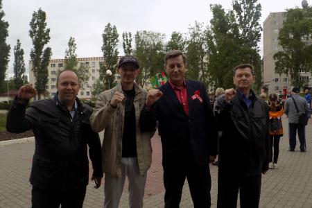 По поручению депутата Госдумы Сергея Гаврилова воронежские коммунисты поздравили ветеранов с Днем пограничных войск России