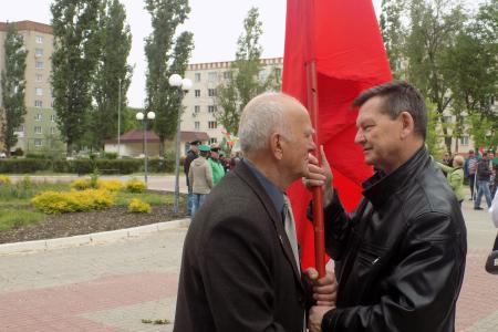 По поручению депутата Госдумы Сергея Гаврилова воронежские коммунисты поздравили ветеранов с Днем пограничных войск России