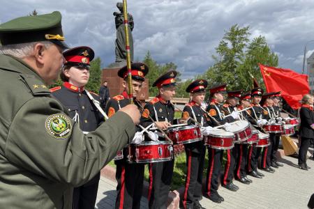 В Челябинске состоялась торжественная линейка, посвященная 100-летию Ленинской Пионерии