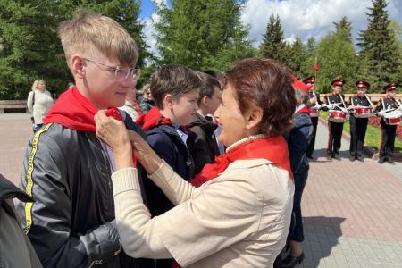 В Челябинске состоялась торжественная линейка, посвященная 100-летию Ленинской Пионерии