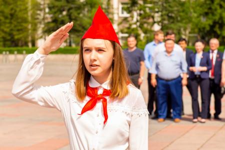 Ещё несколько десятков школьников Хакасии приняли в пионеры