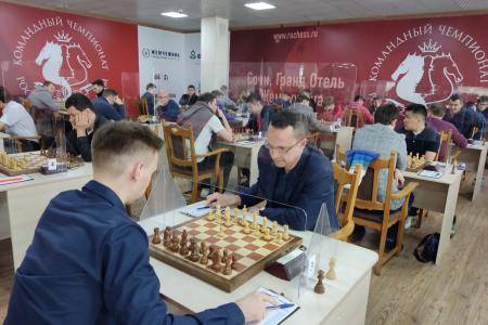 Юрий Афонин: Команда «КПРФ» после двух туров лидирует в премьер-лиге чемпионата России по шахматам