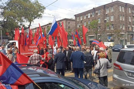 Партии, входящие в СКП-КПСС, провели праздничные первомайские демонстрации