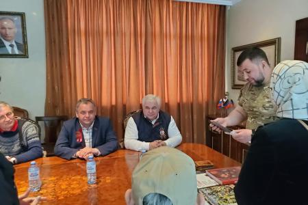 Делегация КПРФ во главе с Казбеком Тайсаевым с рабочим визитом прибыла в Донбасс