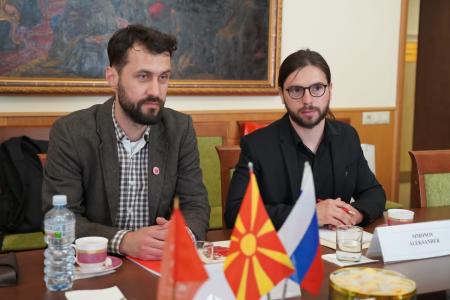 Казбек Тайсаев встретился с представителями левых сил Северной Македонии