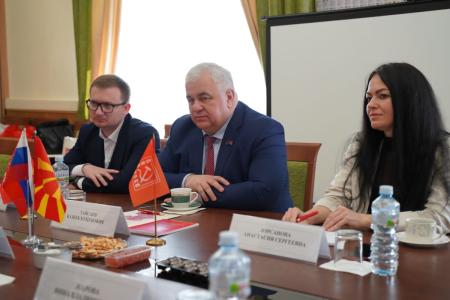 Казбек Тайсаев встретился с представителями левых сил Северной Македонии
