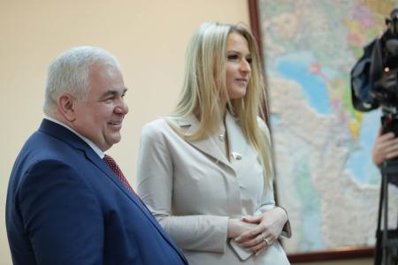 Леонид Калашников, Казбек Тайсаев и Александр Ющенко обсудили с абхазскими коллегами упрощение условий пересечения границы с Абхазией
