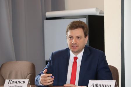 Юрий Афонин в Саратове: Без высоких стандартов образования и вложений в науку не будет никаких прорывов в экономике
