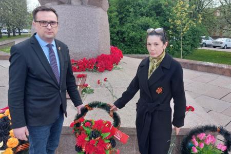 Калининградская область. Активисты КПРФ приняли участие в шествии бессмертного полка