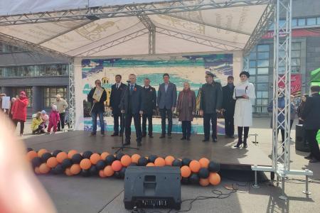 Санкт-Петербург. Депутат КПРФ Сергей Пантелеев принял участие  в праздничном шествии 9 мая
