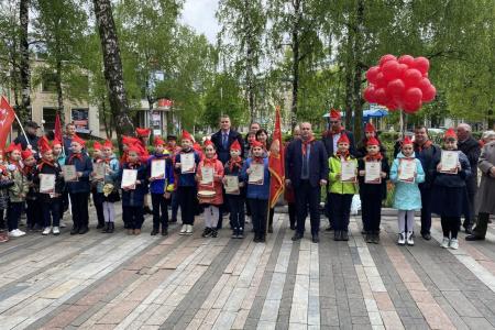 Вековой юбилей Пионерии в Рязани отметили праздничной линейкой