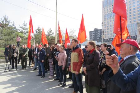 Новосибирская область встретила Первомай тремя автопробегами