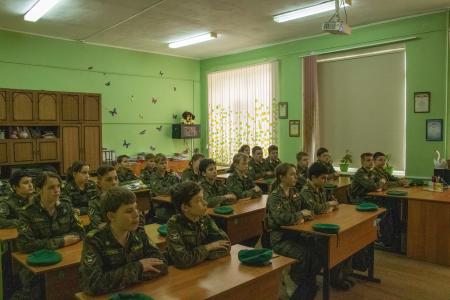 В Рязани депутаты-коммунисты рассказали школьникам про пионеров