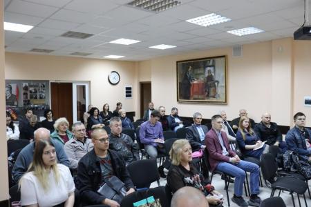 Волгоград. В Сталинградском обкоме КПРФ прошло очередное политзанятие