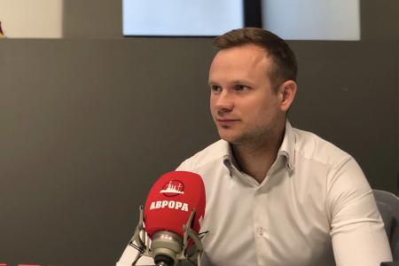 Владимир Исаков на радио «Аврора» рассказал о молодежной политике КПРФ