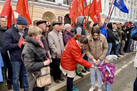 Ярославские коммунисты отметили 77-ю годовщину Великой Победы