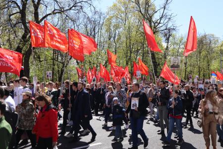 Орловские коммунисты приняли участие в шествии «Бессмертного полка»