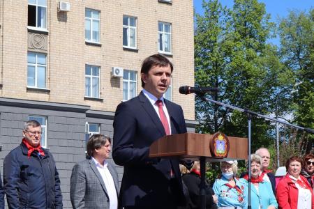 Главная площадь Орла – красногалстучной Пионерии!