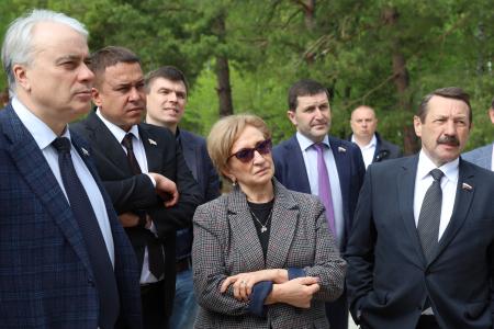 Ульяновская область. А.М. Гибатдинов принял участие в выездном совещании комитета Госдумы по энергетике в городе Димитровграде