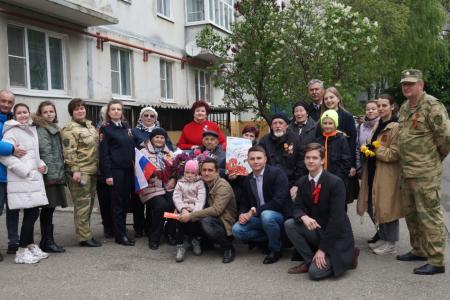 Ставропольские комсомольцы и коммунисты подарили ветеранам концерты