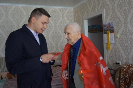 Ставропольские комсомольцы и коммунисты подарили ветеранам концерты