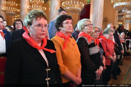 Г.А. Зюганов: "Самые яркие страницы в жизни страны Советов связаны с пионерией и комсомолом". В Москве прошел праздничный вечер-концерт, посвященный 100-летию Пионерии
