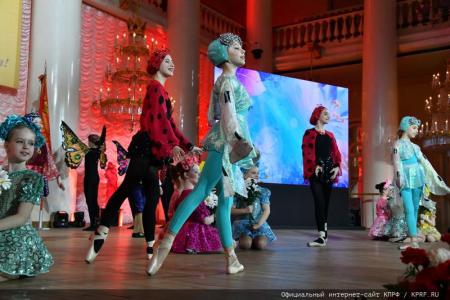 Г.А. Зюганов: "Самые яркие страницы в жизни страны Советов связаны с пионерией и комсомолом". В Москве прошел праздничный вечер-концерт, посвященный 100-летию Пионерии
