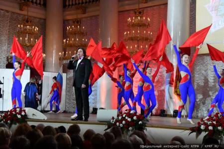 Г.А. Зюганов: "Самые яркие страницы в жизни страны Советов связаны с пионерией и комсомолом". В Москве прошел праздничный вечер-концерт, посвященный 100-летию Пионерии