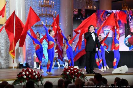 Г.А. Зюганов: "Самые яркие страницы в жизни страны Советов связаны с пионерией и комсомолом". В Москве прошел праздничный вечер-концерт, посвященный 100-летию Пионерии