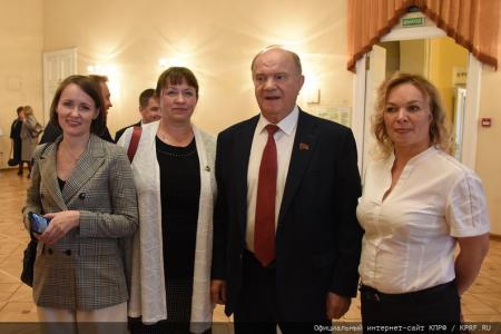 КПРФ в Госдуме провела круглый стол, посвященный решению проблем пчеловодства