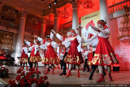 Г.А. Зюганов: "Самые яркие страницы в жизни страны Советов связаны с пионерией и комсомолом". В Москве прошел праздничный вечер-концерт, посвященный 100-летию Пионерии
