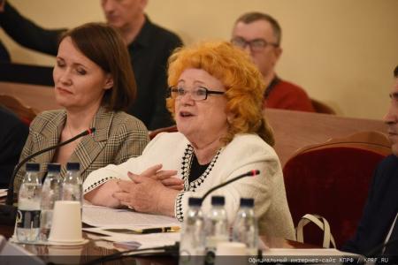 КПРФ в Госдуме провела круглый стол, посвященный решению проблем пчеловодства