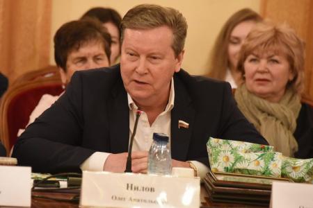 КПРФ в Госдуме провела круглый стол, посвященный решению проблем пчеловодства