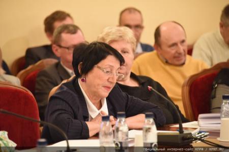 КПРФ в Госдуме провела круглый стол, посвященный решению проблем пчеловодства
