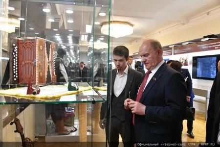 Г.А. Зюганов выступил на открывшейся в Госдуме выставке, посвященной 1100-летию принятия Волжской Булгарией ислама как государственной религии