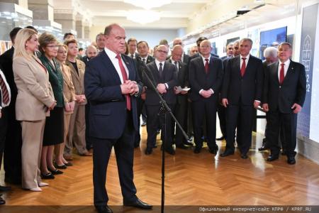 Г.А. Зюганов выступил на открывшейся в Госдуме выставке, посвященной 1100-летию принятия Волжской Булгарией ислама как государственной религии