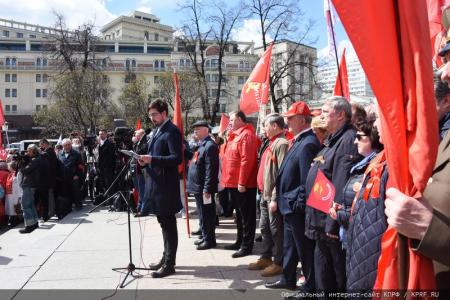Солидарность во имя жизни!