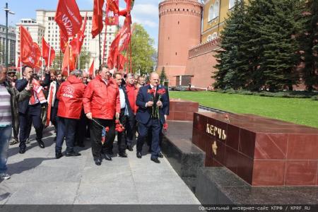 Г.А. Зюганов: С праздником Победы!