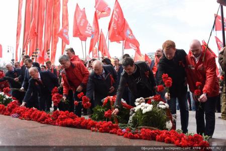 Г.А. Зюганов: С праздником Победы!