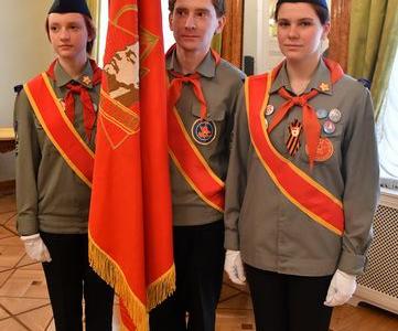 Г.А. Зюганов: "Самые яркие страницы в жизни страны Советов связаны с пионерией и комсомолом". В Москве прошел праздничный вечер-концерт, посвященный 100-летию Пионерии