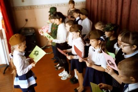 Десятки юных амурчан вступили в ряды пионерской организации в день её юбилея