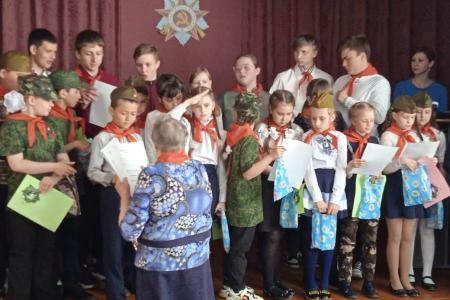 Десятки юных амурчан вступили в ряды пионерской организации в день её юбилея