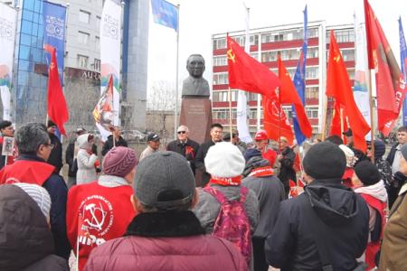 Митинги коммунистов Якутии в День Победы