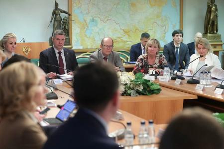 Первый секретарь Якутского рескома КПРФ Виктор Губарев: О продовольственной и транспортной безопасности в Арктике