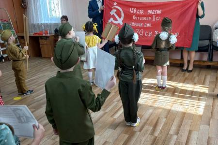 Акция по вручению копии Знамени Победы прошла в Забайкалье