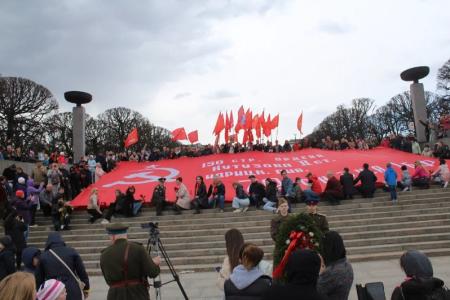 Коммунисты Ленинграда отметили День Победы